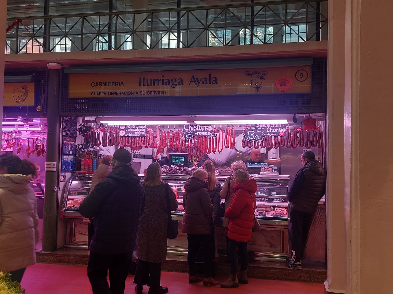 Plaza de Abastos de Logroño en Nochebuena