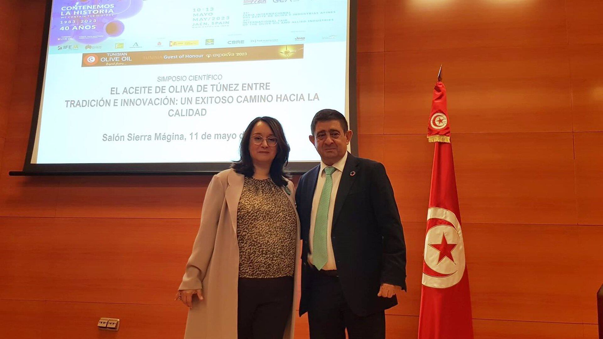 Fatma Omrani y Francisco Reyes