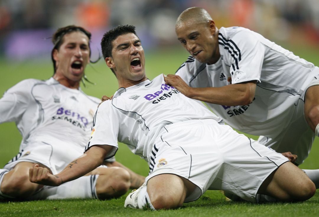 José Antonio Reyes anotó uno de los goles que le dieron la liga al Real Madrid en la temporada 2006-2007.