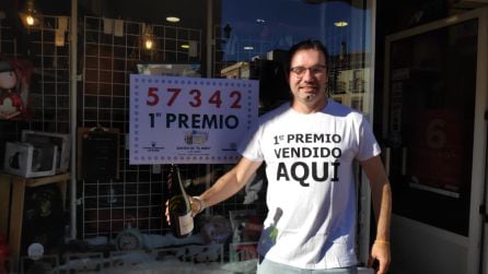 Sergi Escrihuela, propietario de Les Graes, donde de ha vendido el 1º premio