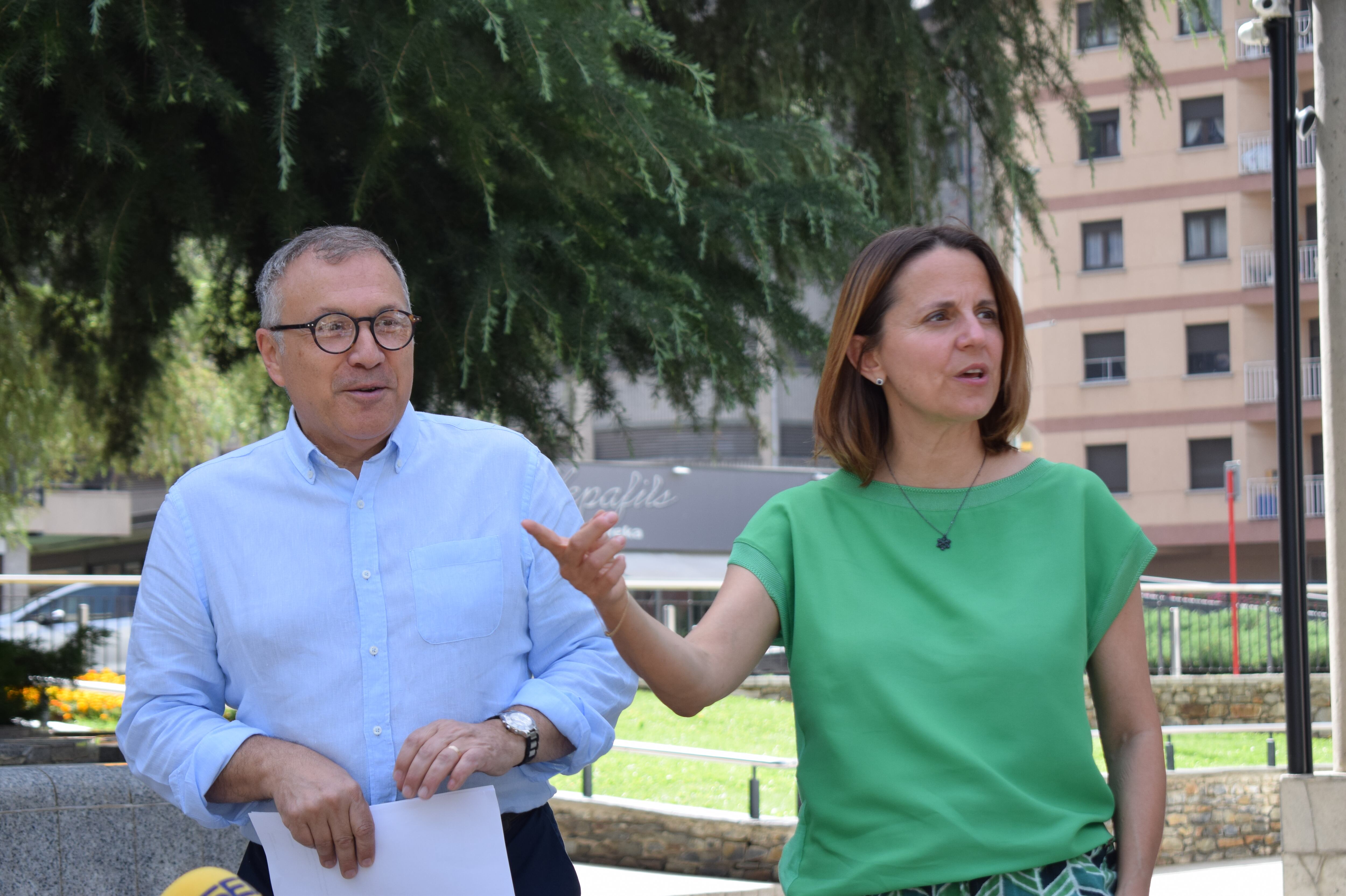 Valentí Closa i Rosa Gili presenten la 4a edició de Sabors d'Estiu d'Escaldes-Engordany.