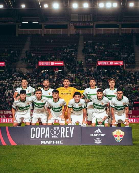 Formación titular del Elche CF que venció 0-4 al UD Los Garres