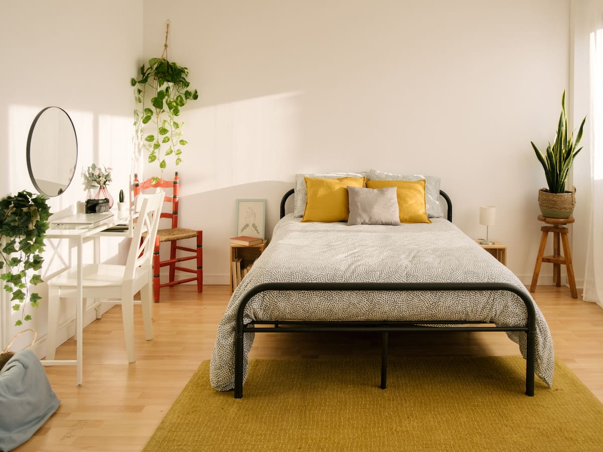 La oferta de habitaciones en piso compartido crece un 43% y el precio medio se sitúa en 370 euros en Alicante