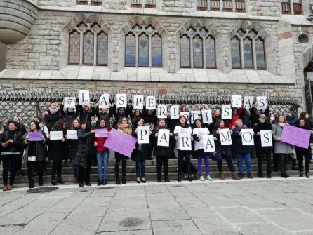 Las mujeres de la prensa leonesa también se han concentrado