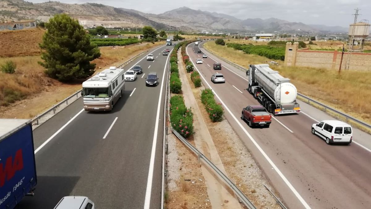 La DGT calcula 325.000 desplazamientos en las carreteras de la provincia por la operación retorno