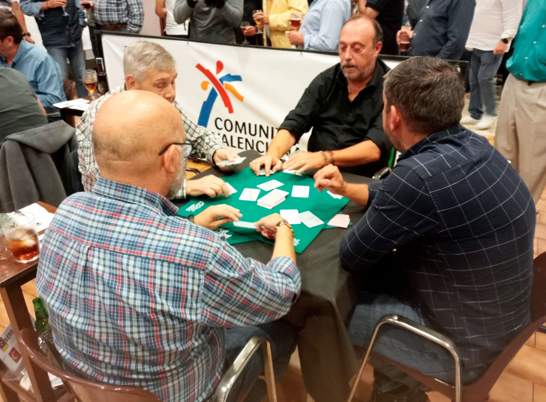 Una de las semifinales disputadas en la sede de la filà Alcodianos entre los Berberiscos y la Magenta