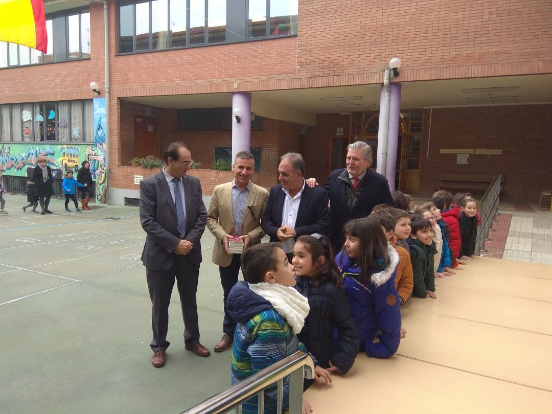 Acto conmemorativo del 40 aniversario de la Constitución en el CEIP Jorge Manrique de Palencia