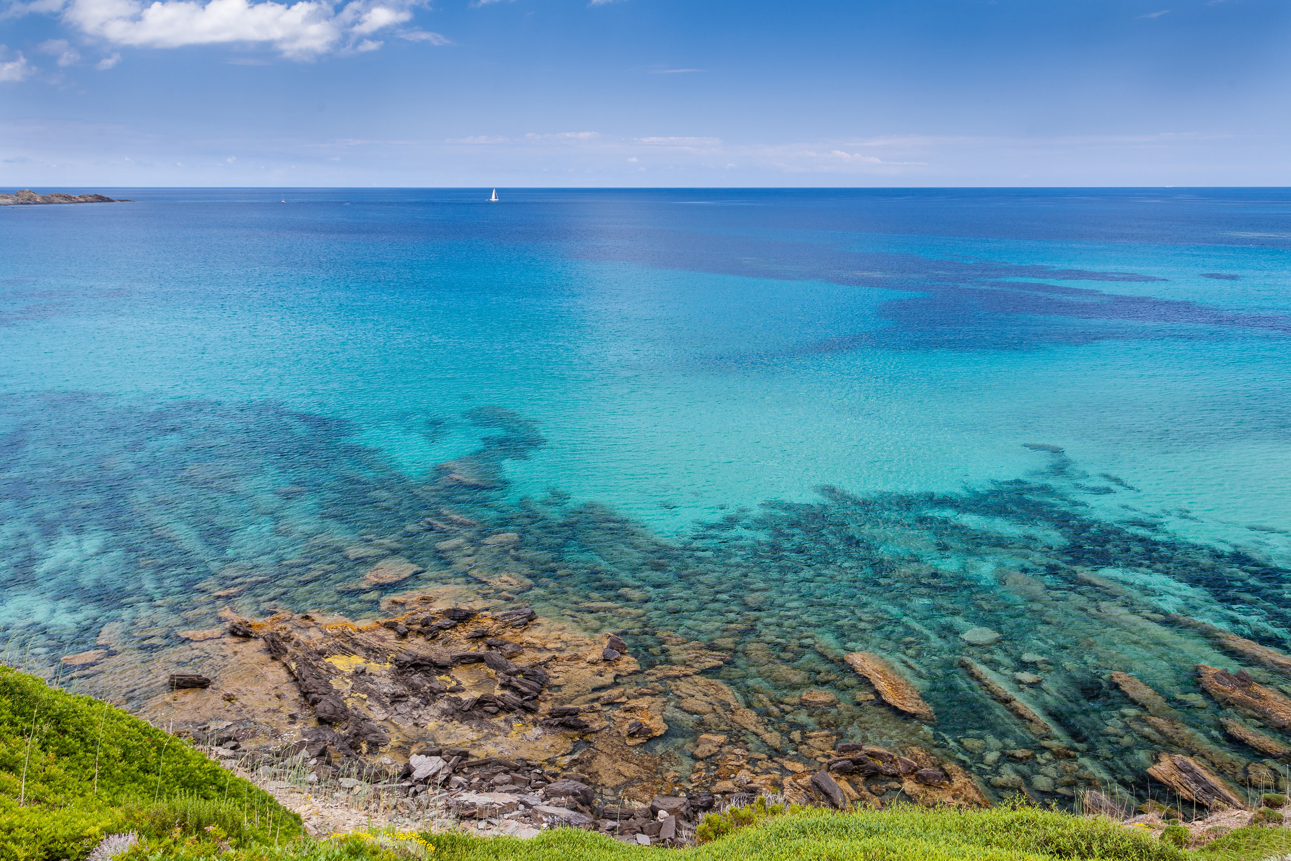 Aguas turquesas en el Parque Natural de S&#039;Albufera des Grau, Menorca. Getty Images.