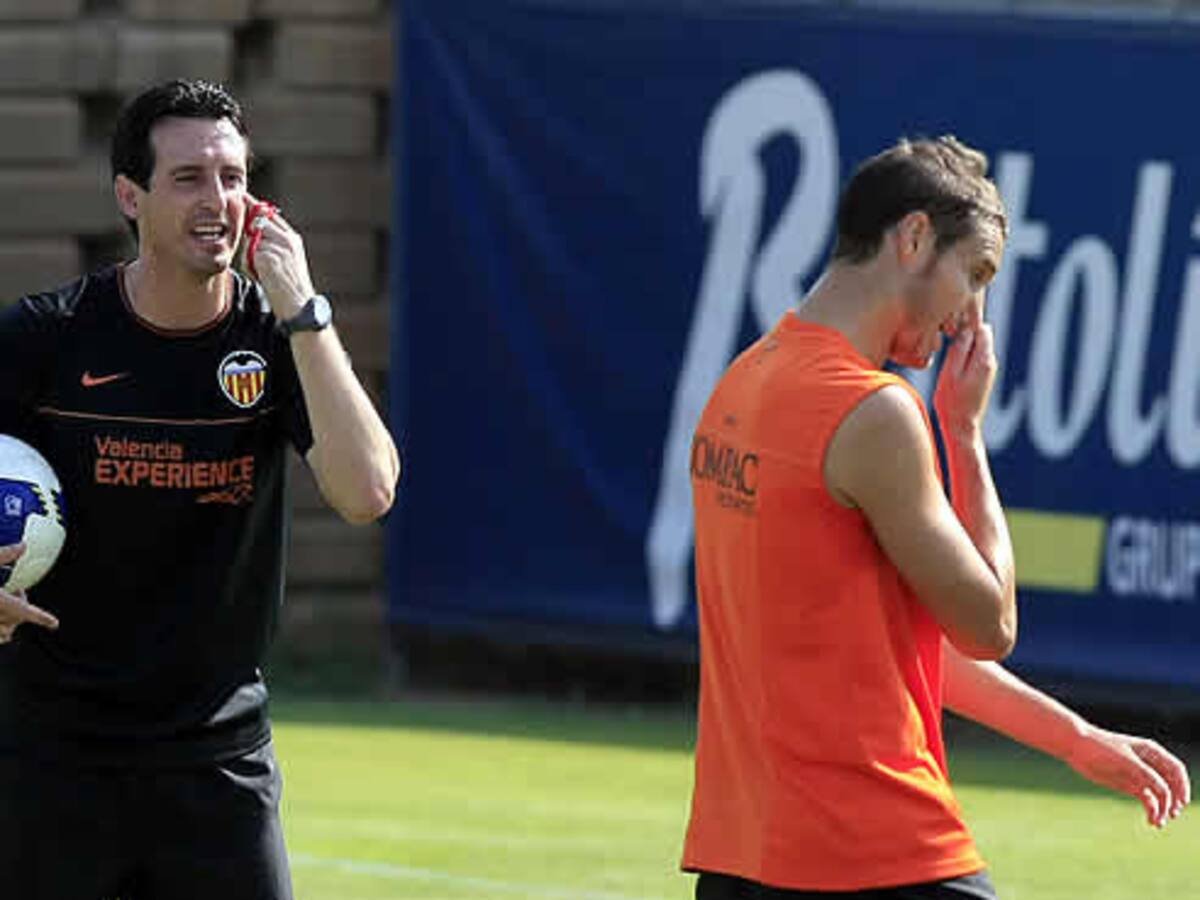 El Valencia rescinde su contrato a Iván Helguera