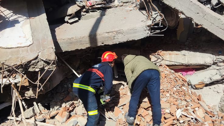 Los bomberos vitorianos vuelven a casa