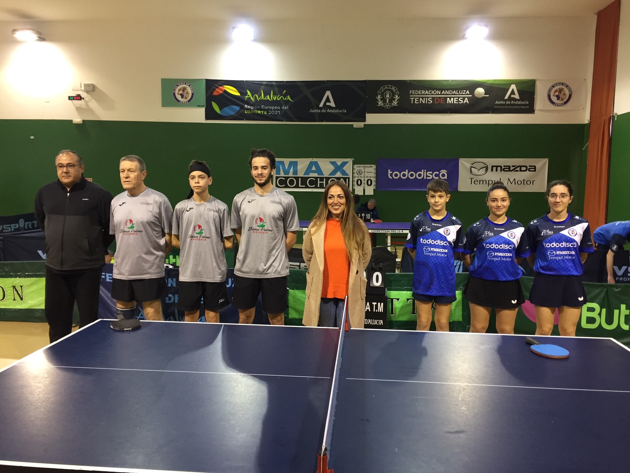 Jugadores del CTM Jerez antes del partido