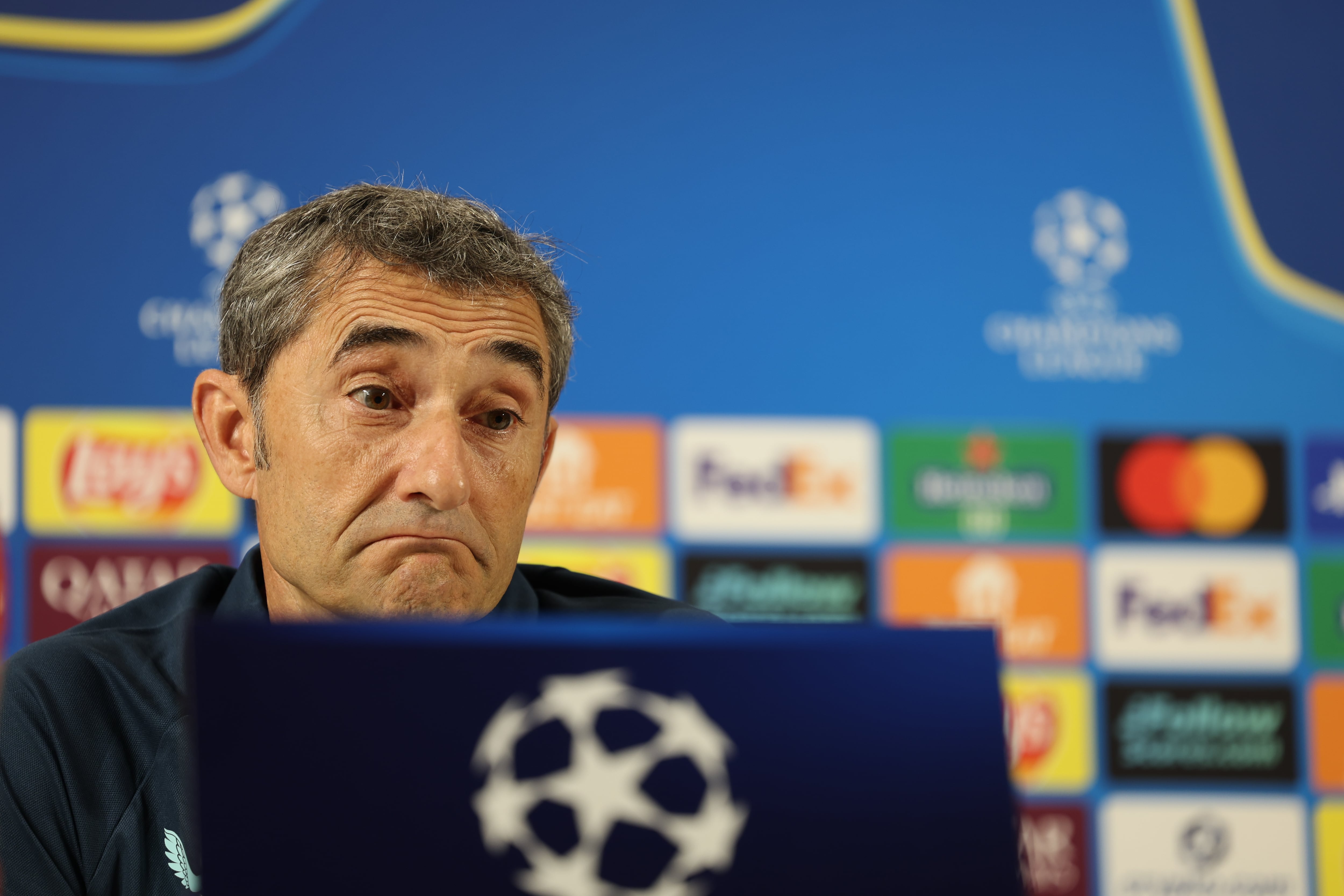 "¿9-0? Eso que están diciendo en su país es una barbaridad. Nos vale con ganar 1-0" 