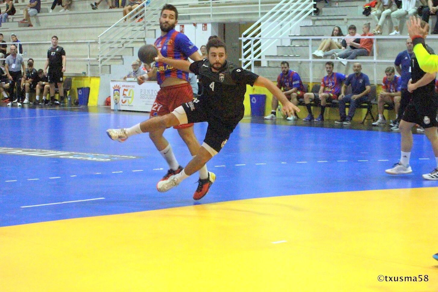 El Bm. Elda - C.E.E. necesita comenzar a ganar