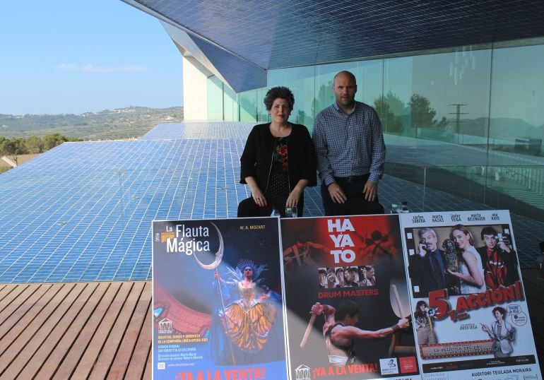 La Directora del Auditori, Maite Serrat, y el Presidente de la Fundación CV Auditori Teulada Moraira, Carlos Linares. 