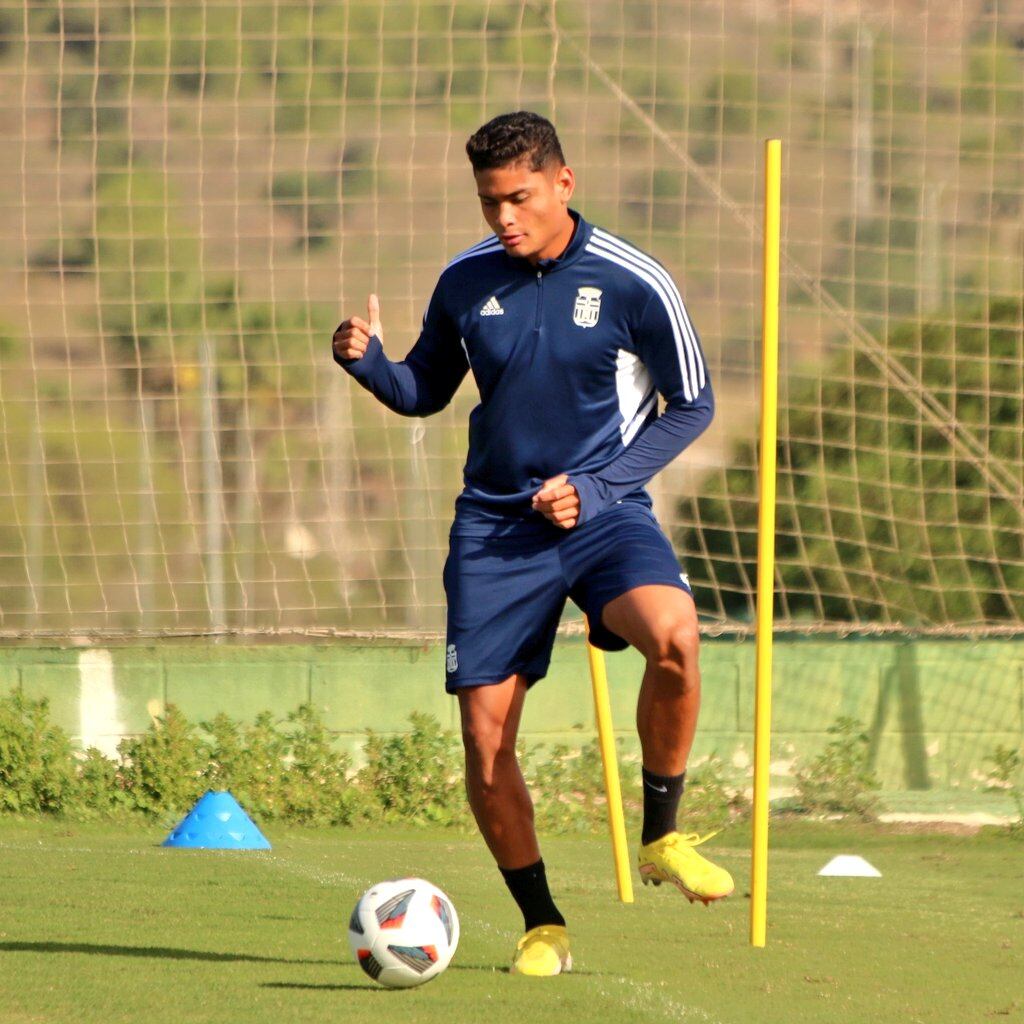 Jeriel de Santis en un entrenamiento reciente con el filial del Efesé