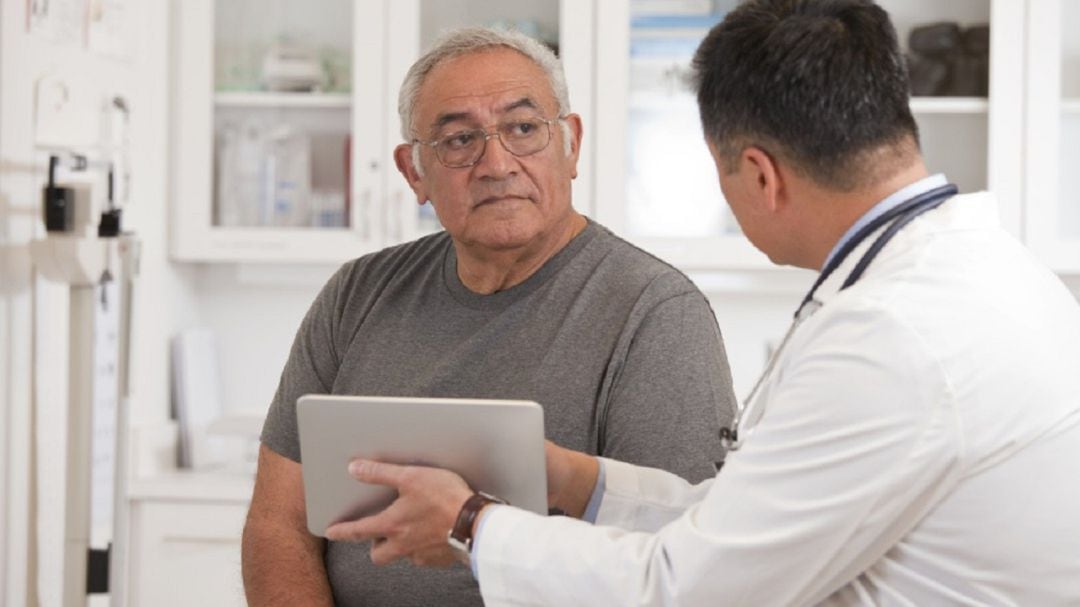 Un  paciente con su médico