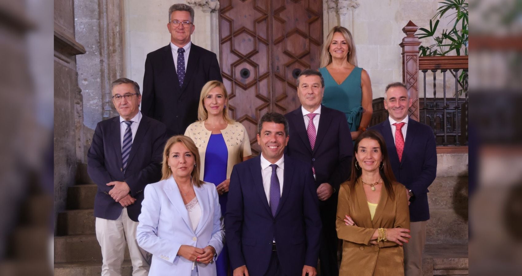 Primera foto oficial del nuevo Consell en la Comunitat Valenciana