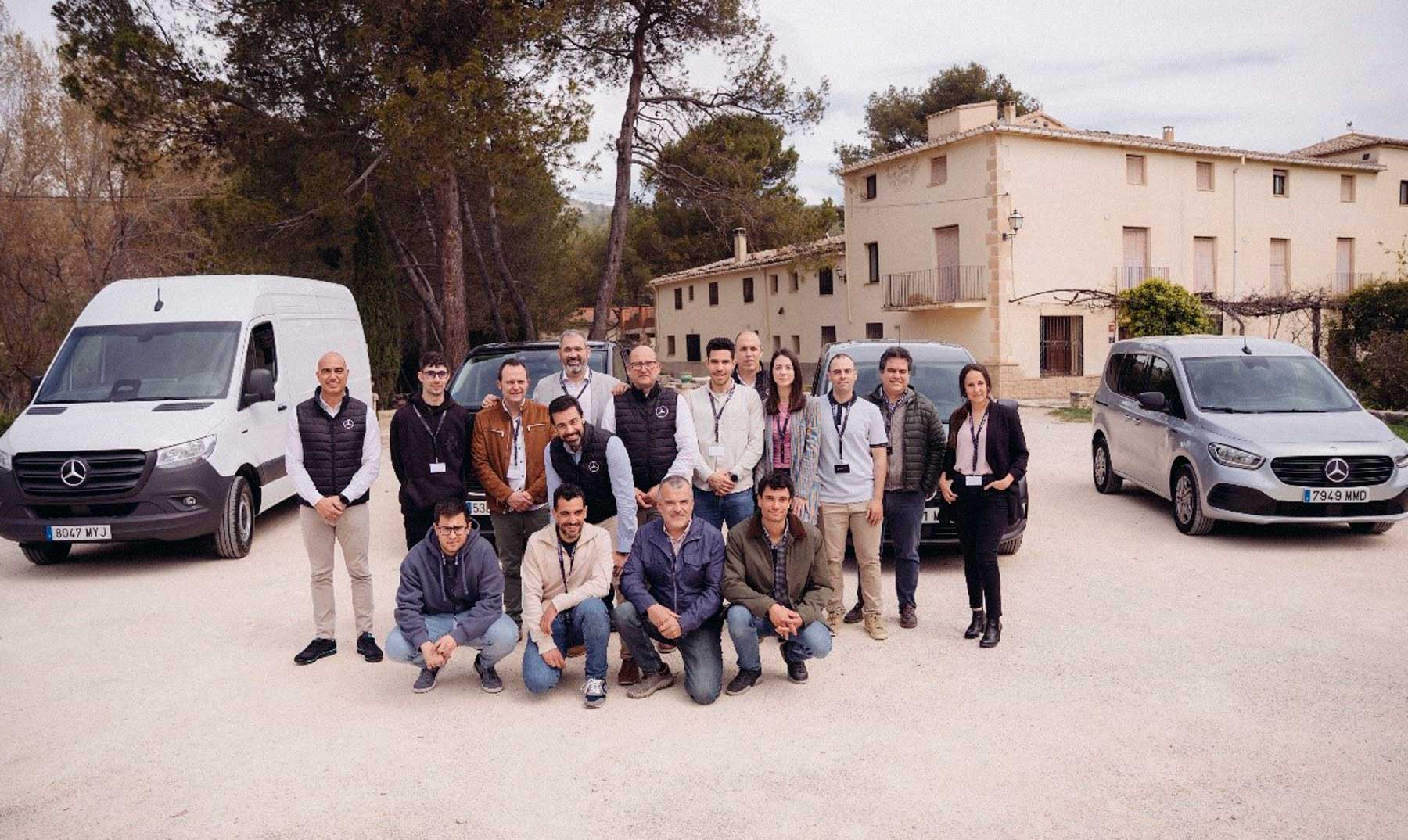 Participantes en la jornada organizada por Visauto Mercedes-Benz