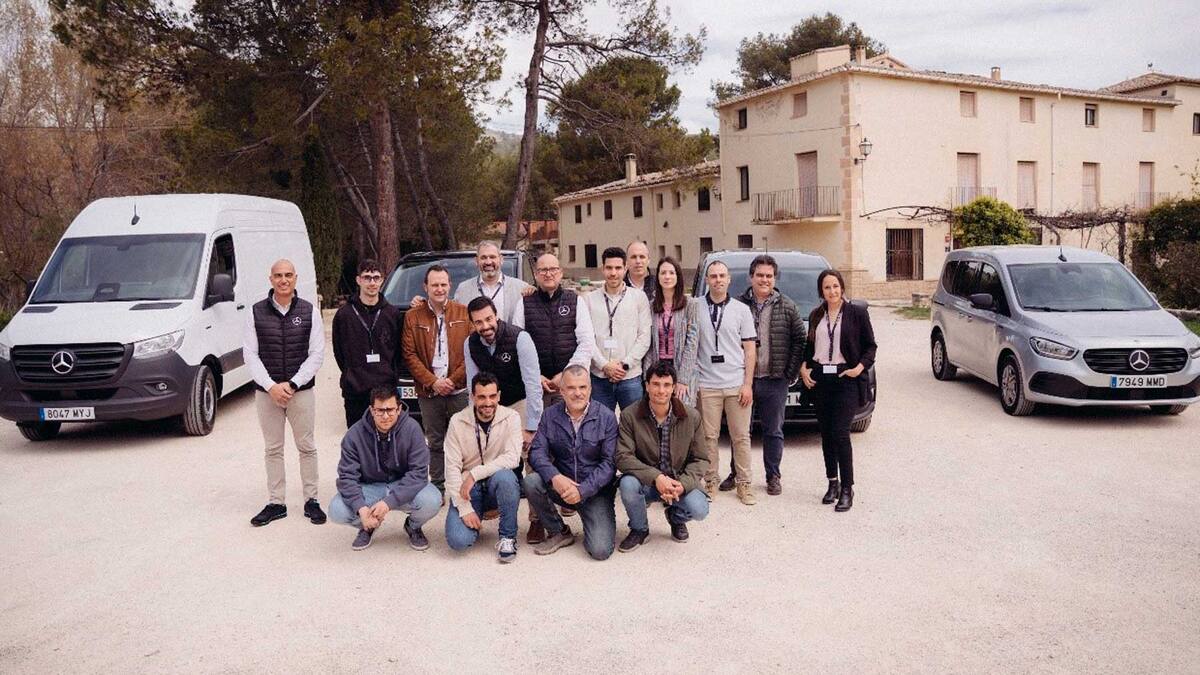 Visauto Mercedes-Benz organiza una jornada en colaboración con IBIAE Júnior con los vehículos eléctricos como protagonistas