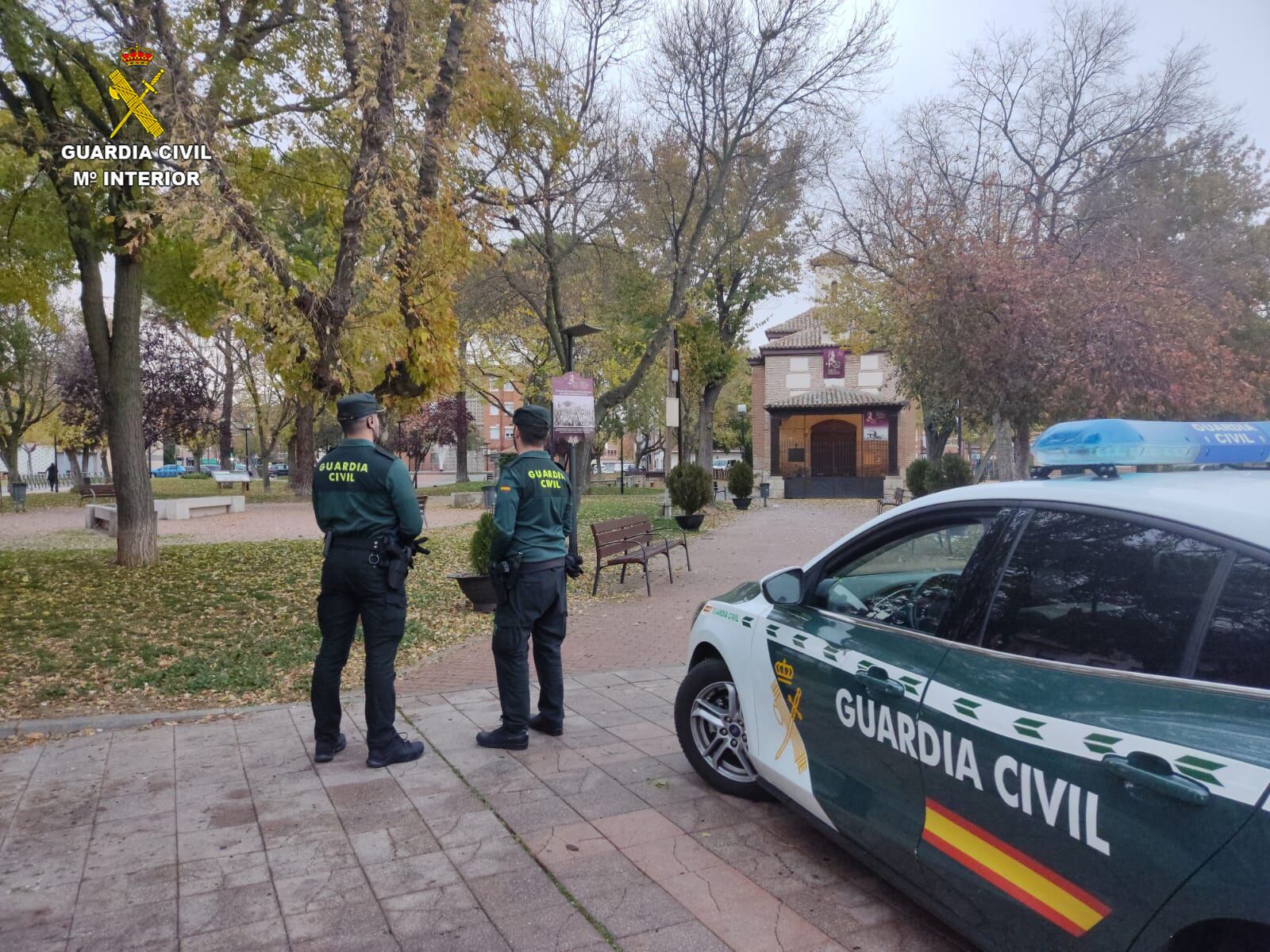 Patrulla de la Guardia Civil en Azuqueca de Henares