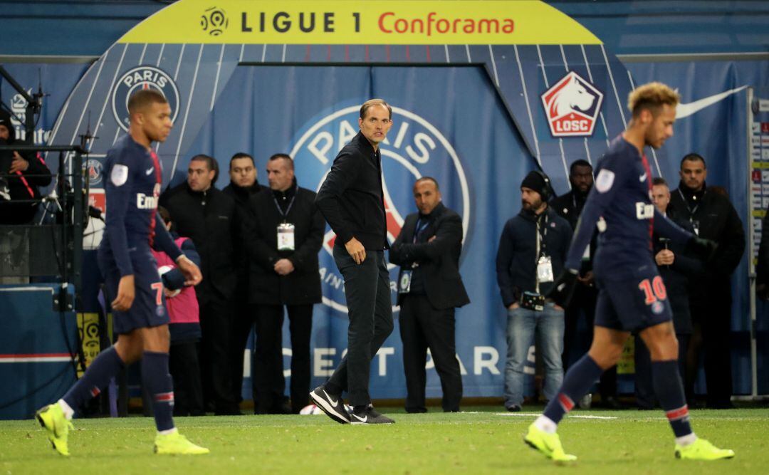 Tüchel contempla desde la banda a Mbappé y Neymar