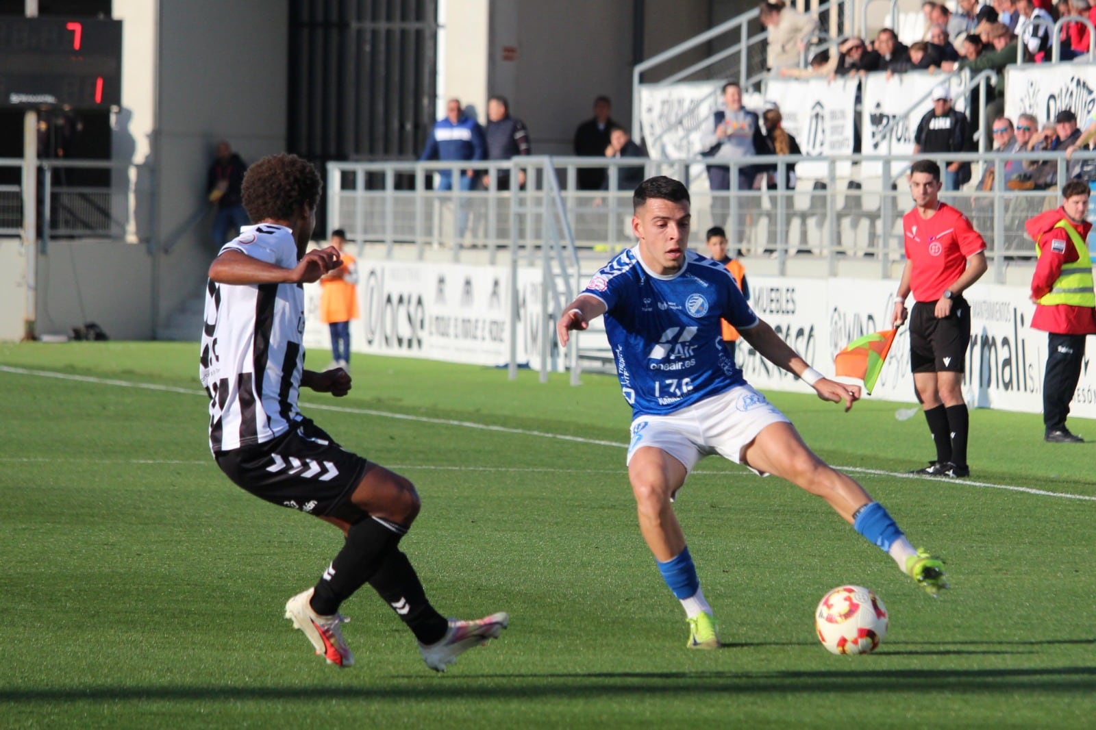 Imagen del partido del Xerez DFC ante el Linense