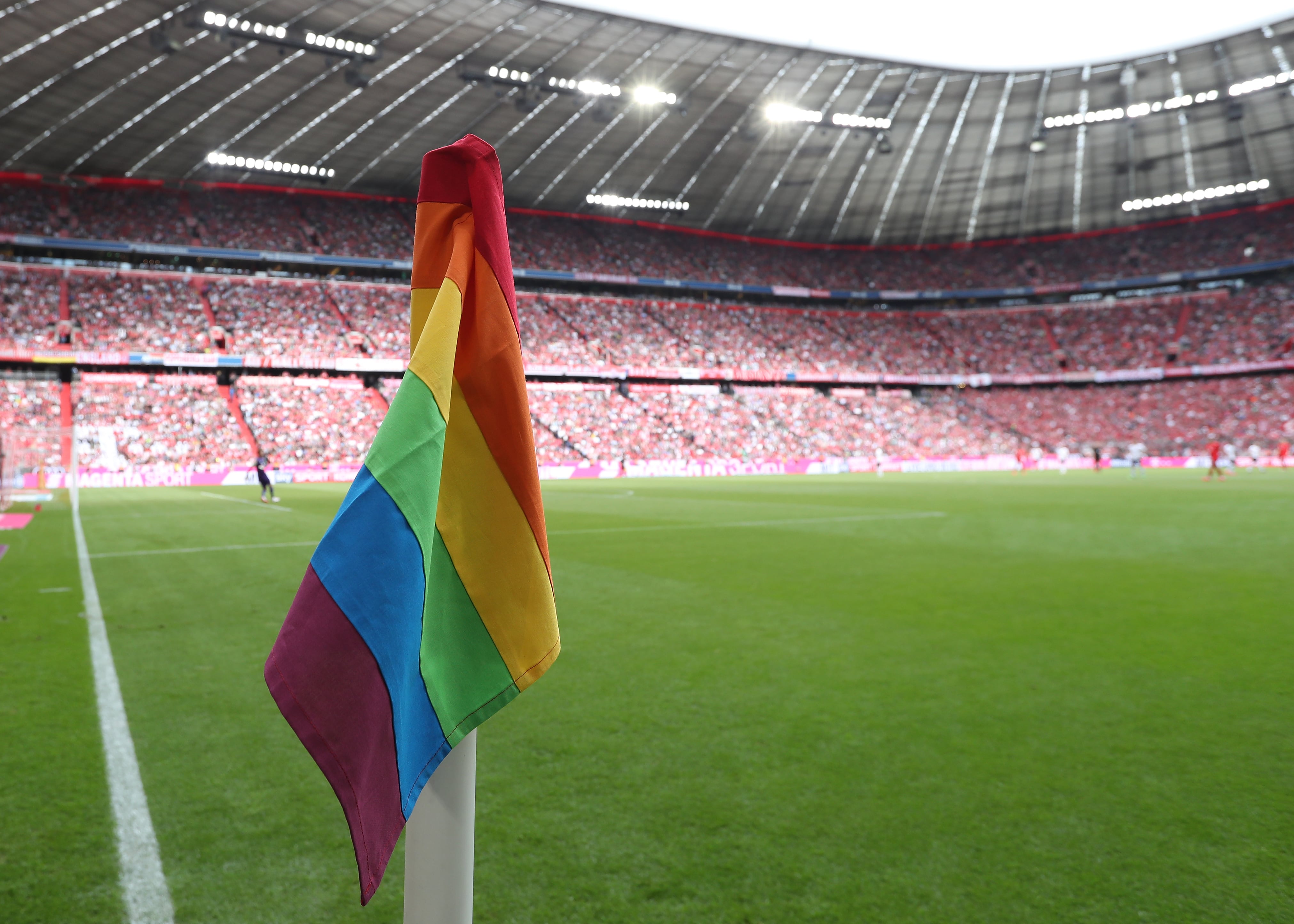 Imagen de un partido de la Bundesliga entre el FC Bayern y el Eintracht Frankfurt en el Allianz Arena