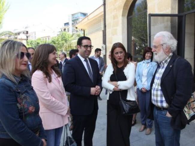 La Consejera de educación, Sonia Gaya, y el pedagogo Francesco Tonucci respaldan la “Ciudad de los niños y las niñas” en Alcalá la Real