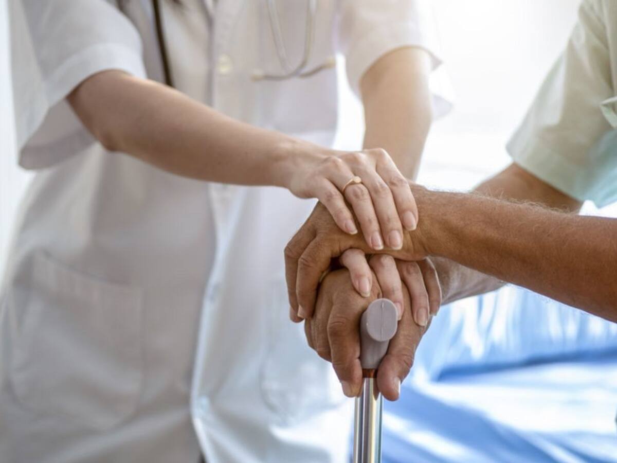 Los usuarios de los centros de mayores de València quieren volver, aunque tienen miedo tras el coronavirus