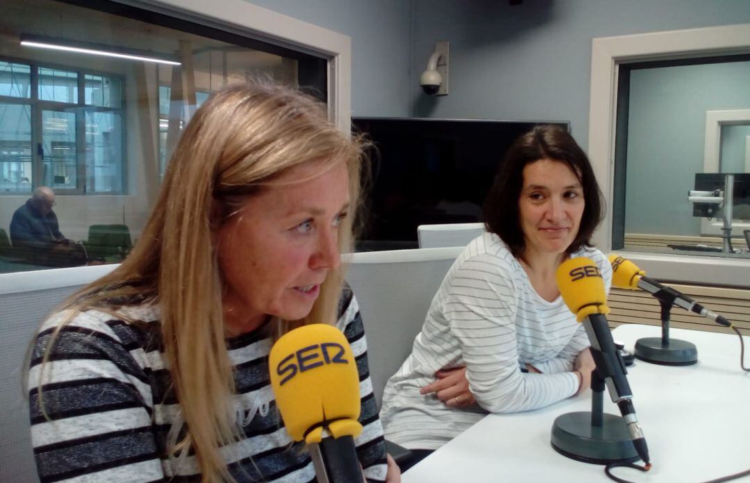 María García Barcina y Belén Rodríguez, Unidad Genética del Hospital de Basurto, en un momento de la entrevista en Hoy por Hoy Bilbao.