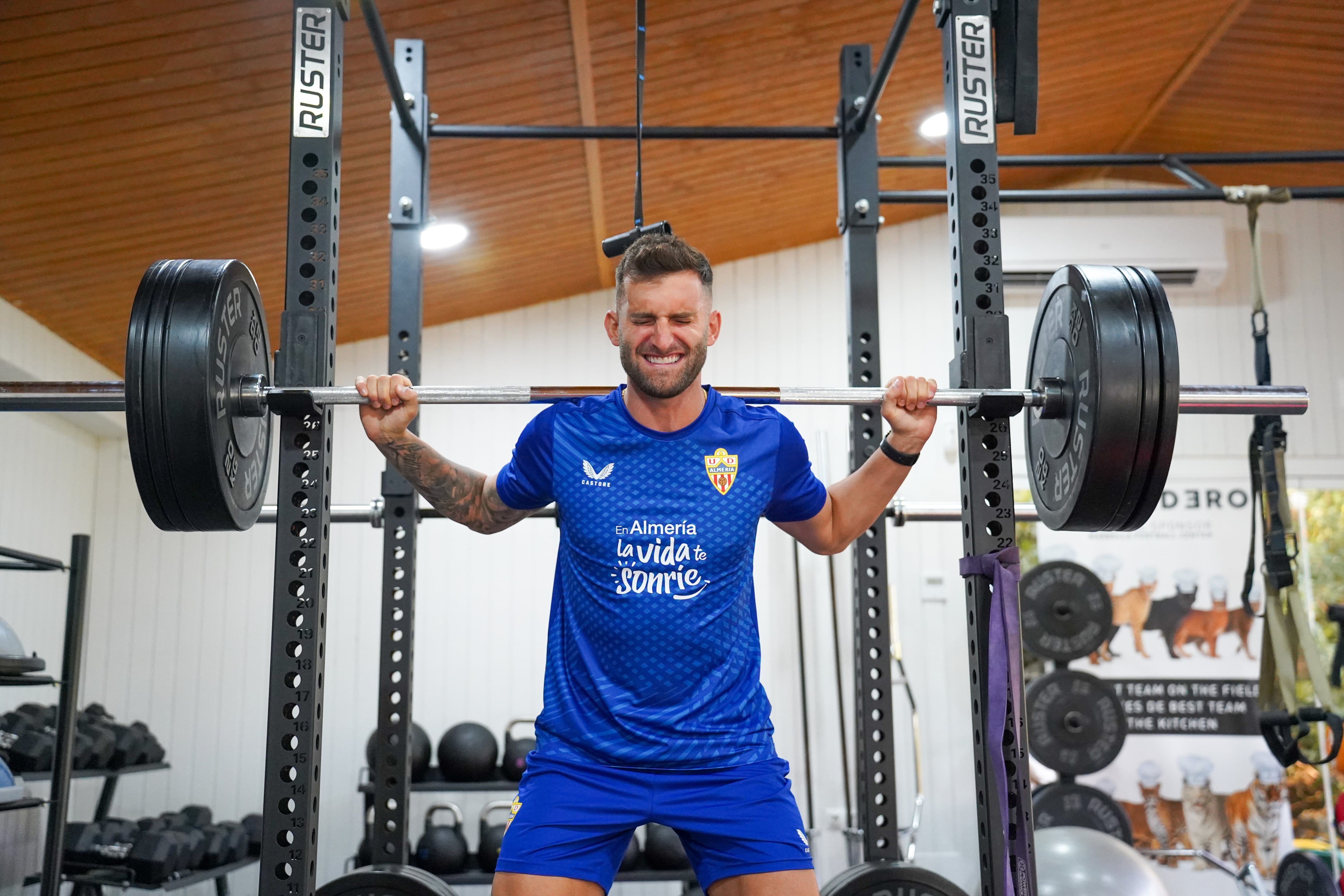 Leo Baptistao sigue trabajando a tope para volver pronto con el grupo.