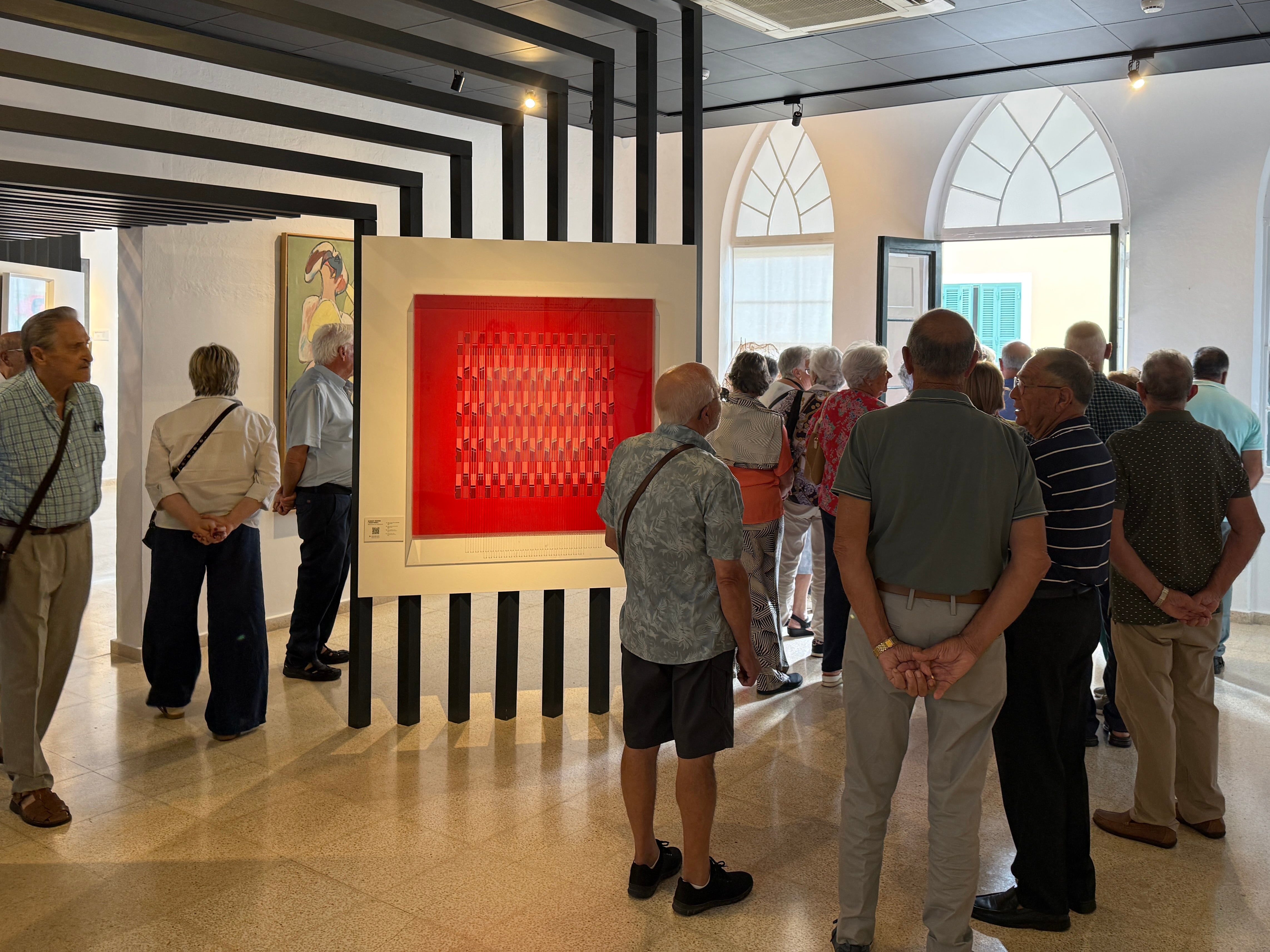 El LÔAC és un centre cultural de referència en el panorama estatal de l'art contemporani.