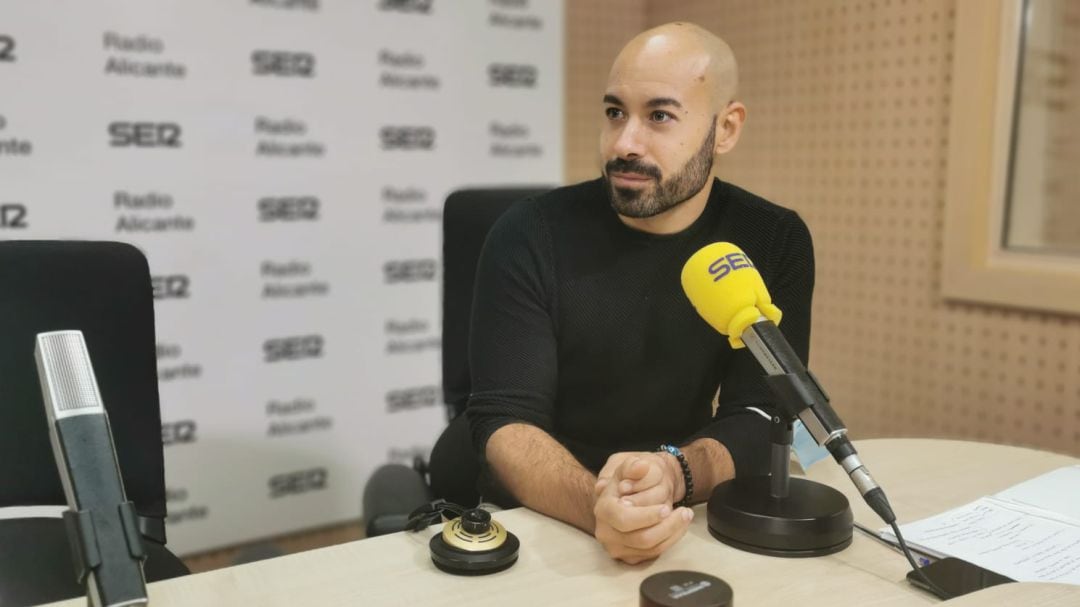 El portavoz de Unidas Podemos, Xavi López, en Radio Alicante