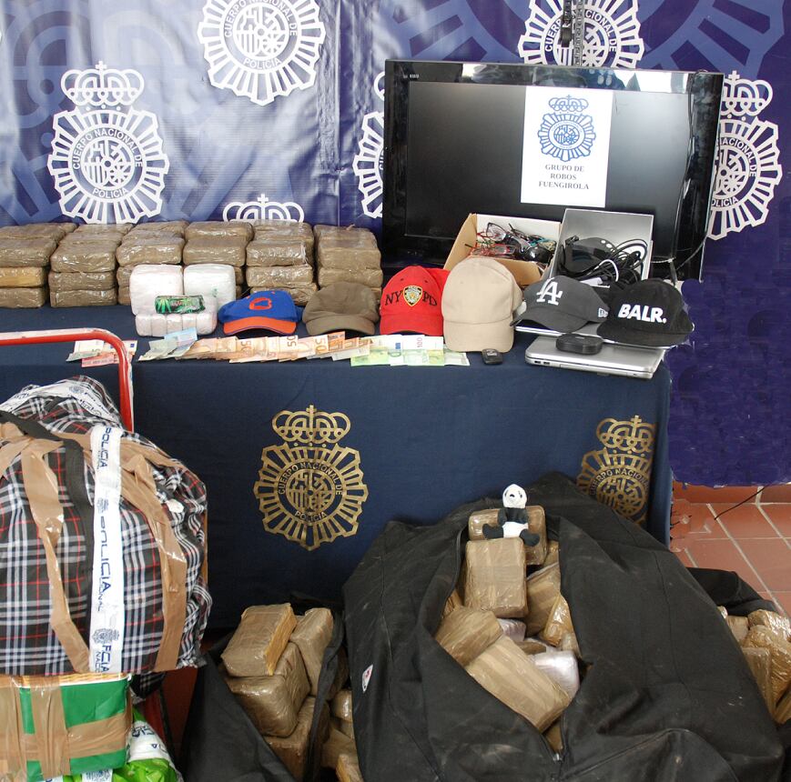 Parte del material recuperado por la Policía