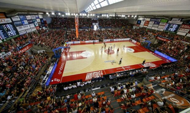 Panoràmica del Nou Congost de Manresa en un partit d'aquesta temporada 23-24