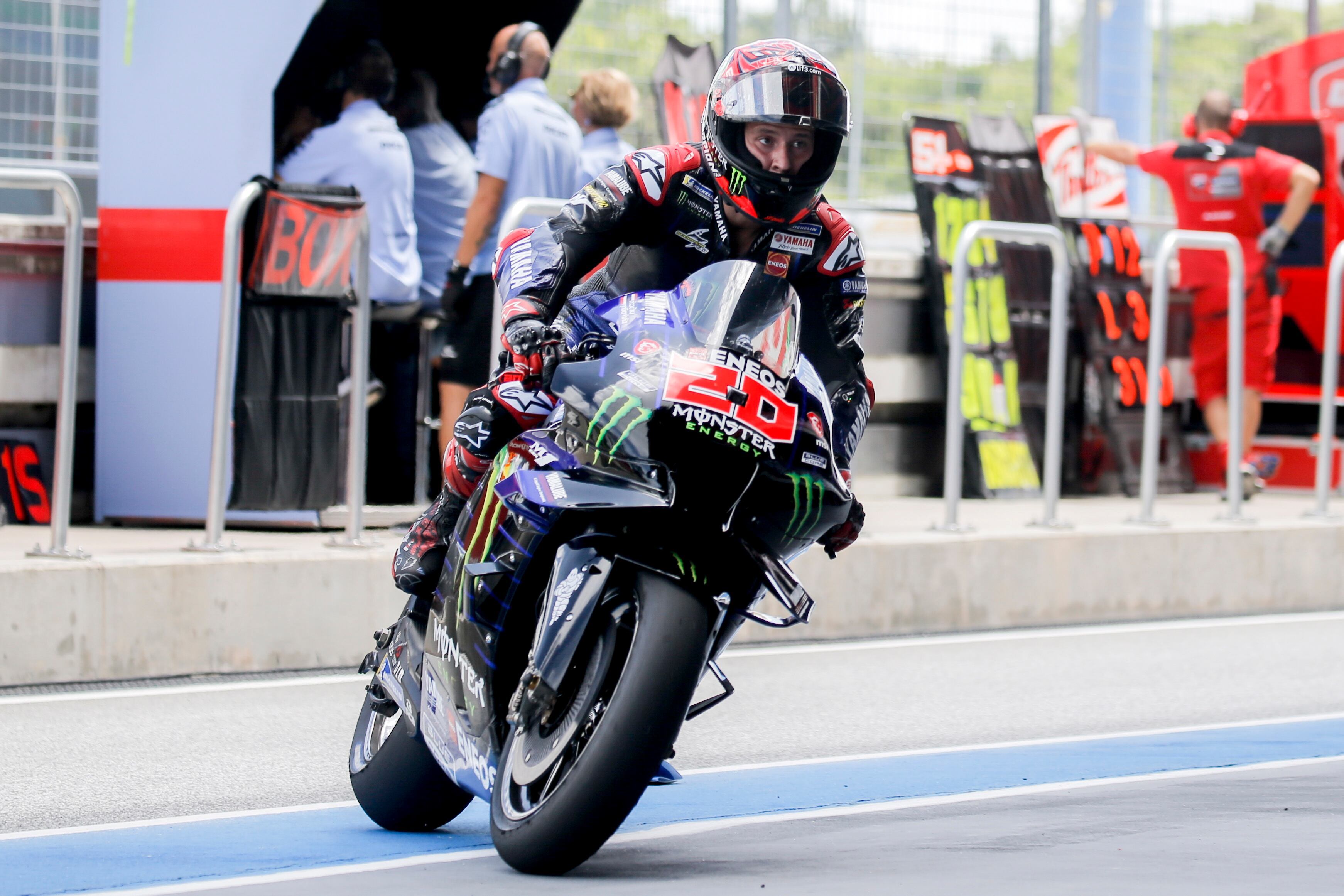 Buriram (Thailand), 01/10/2022.- Fabio Quartararo durante los entrenamentos del Gran Premio de Tailandia (Motociclismo, Ciclismo, Tailandia) EFE/EPA/DIEGO AZUBEL