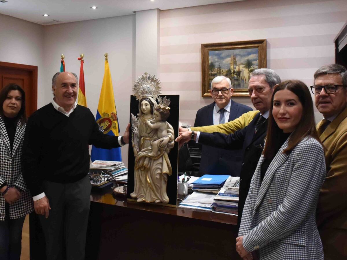 El Santo Entierro contará con una talla de la Virgen donada por el alcalde de Algeciras