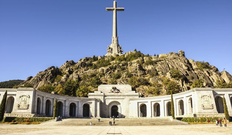 Acceso principal a la abadía del Valle de Cuelgamuros