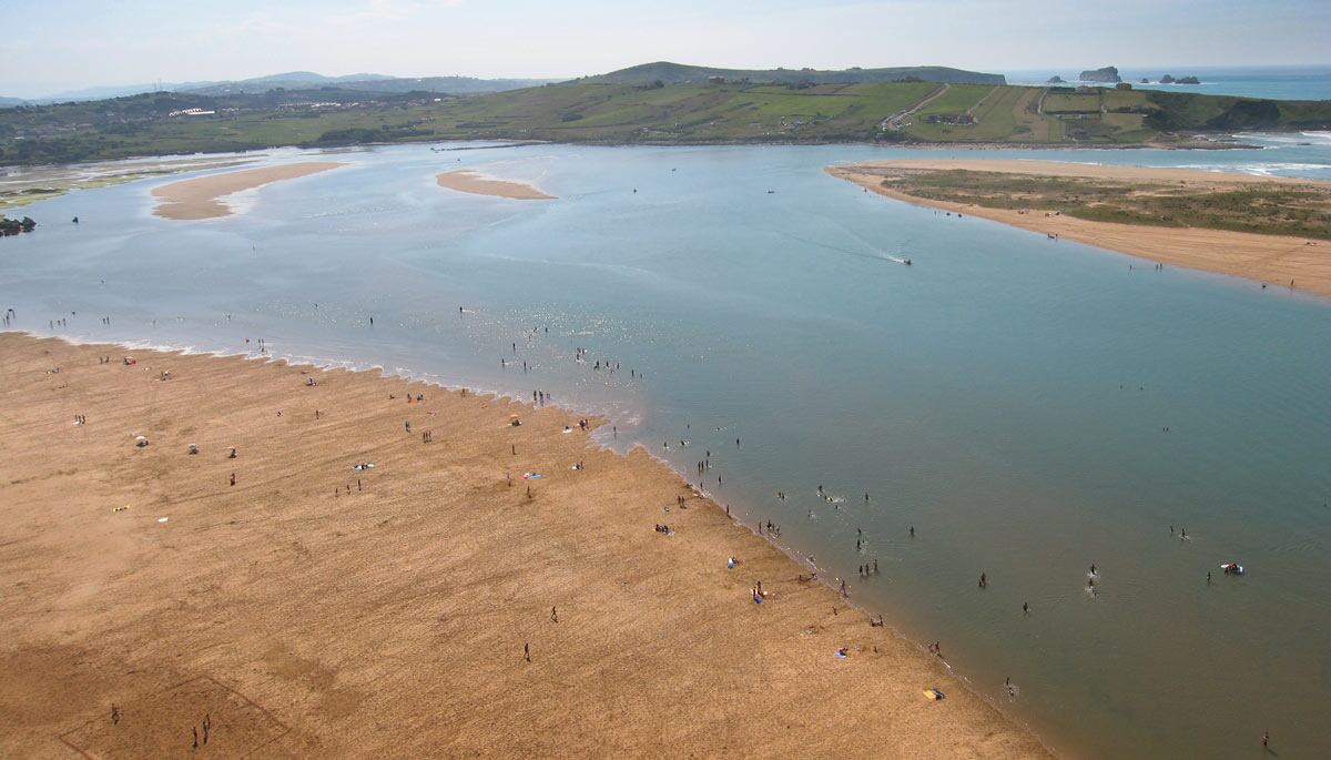 Playa de Usil (Mogro).