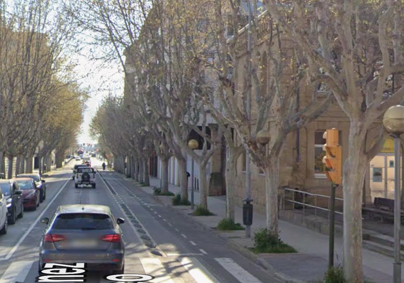 Carril de Martínez de Velasco, de salida de Huesca, que se cortará al tráfico las próximas semanas