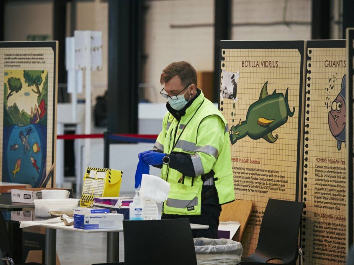 Extremadura registra 35 nuevos positivos y el fallecimiento de un varón