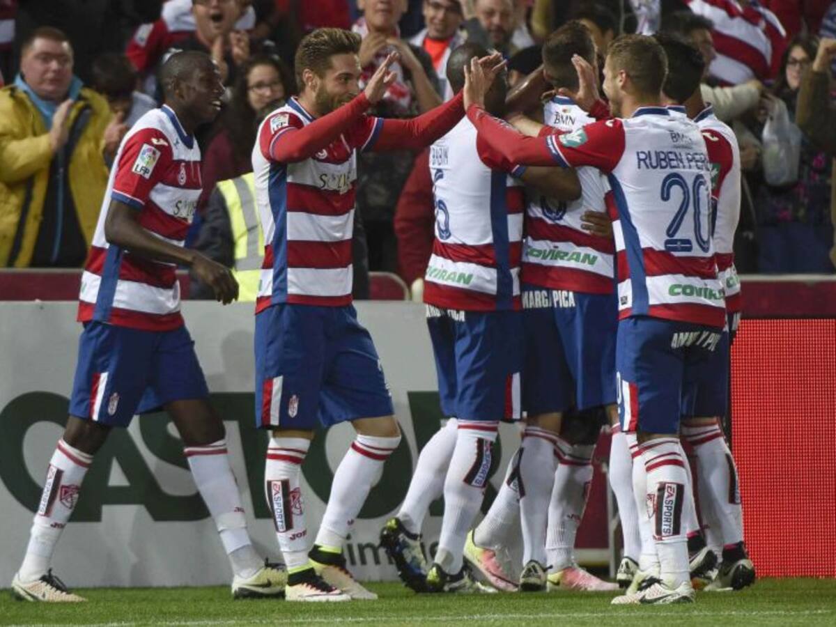 El Granada respira y hunde al Levante