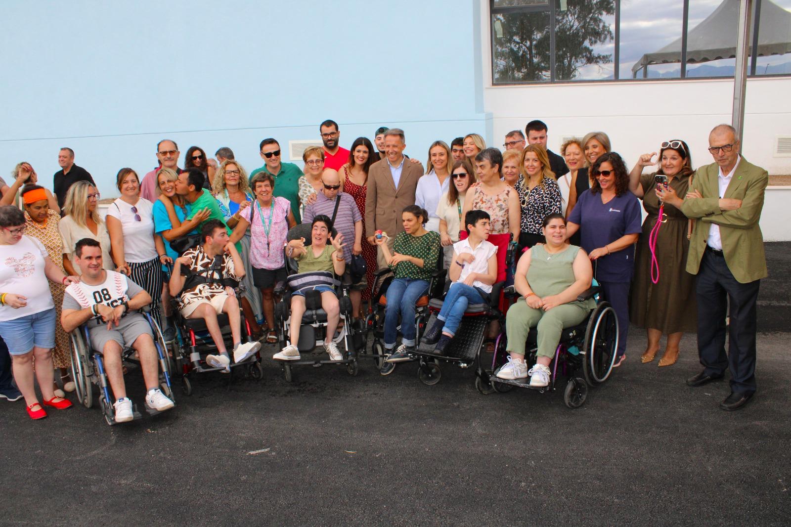 Colocación de la primera piedra de la residencia de Apandis