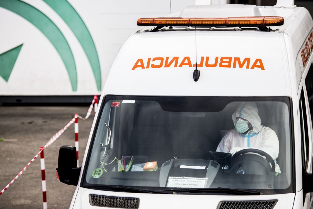 Las ambulancias realizando el servicio de traslado de pacientes