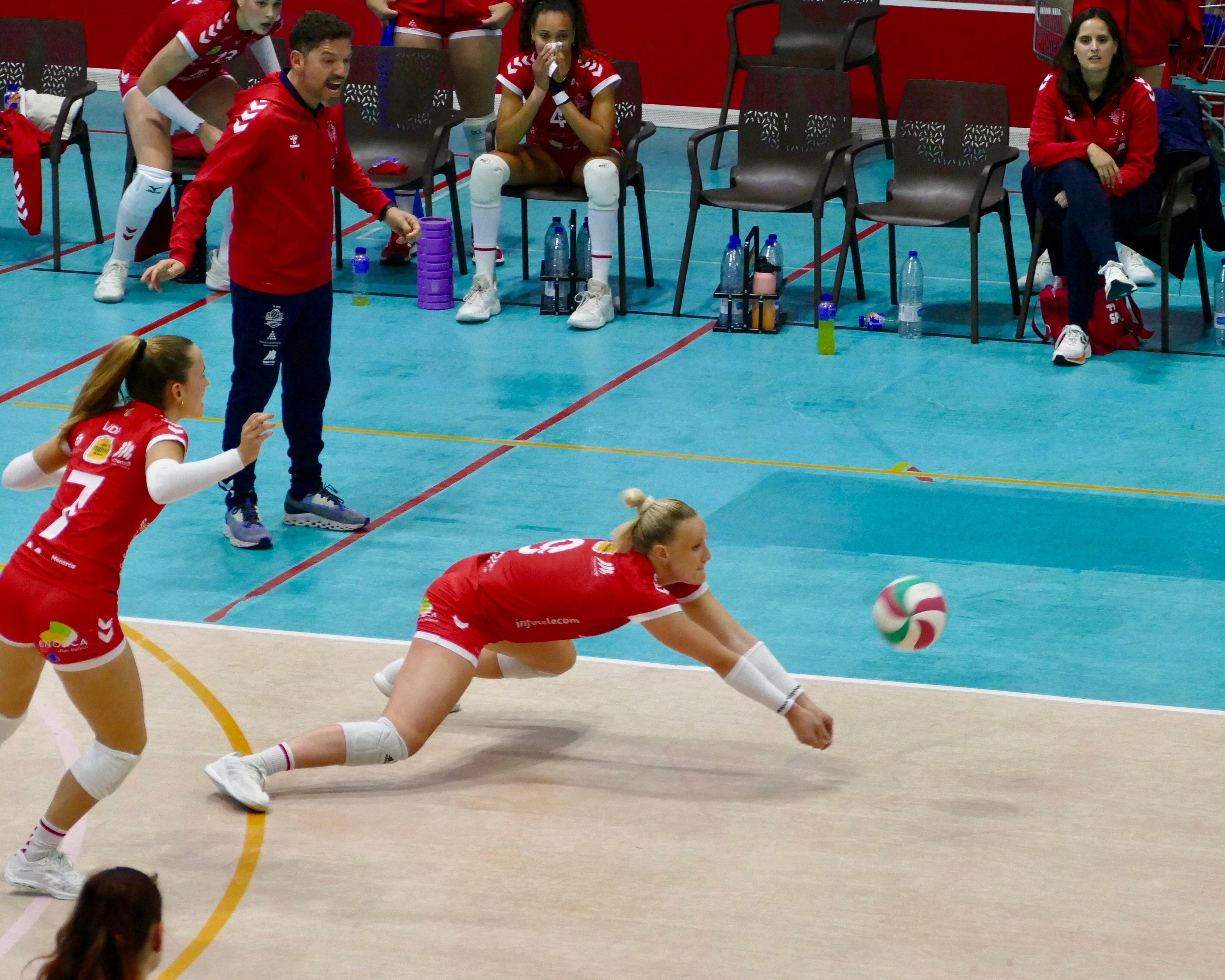 La nordamericana Allie Davenport va sumar 21 punts i una gran actuació en defensa al partit contra el Sayre La Ballena