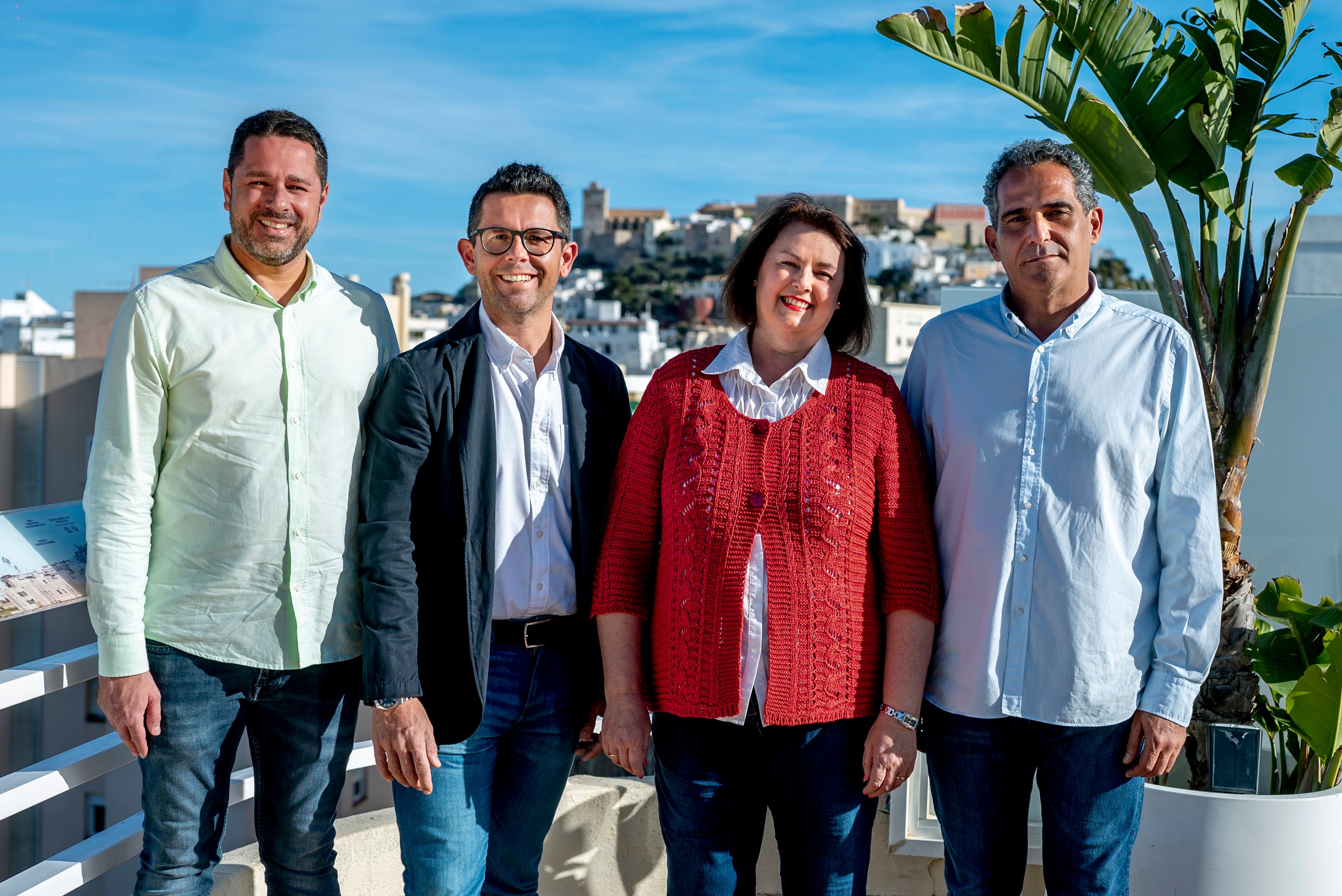 Triguero, con miembros de su candidatura