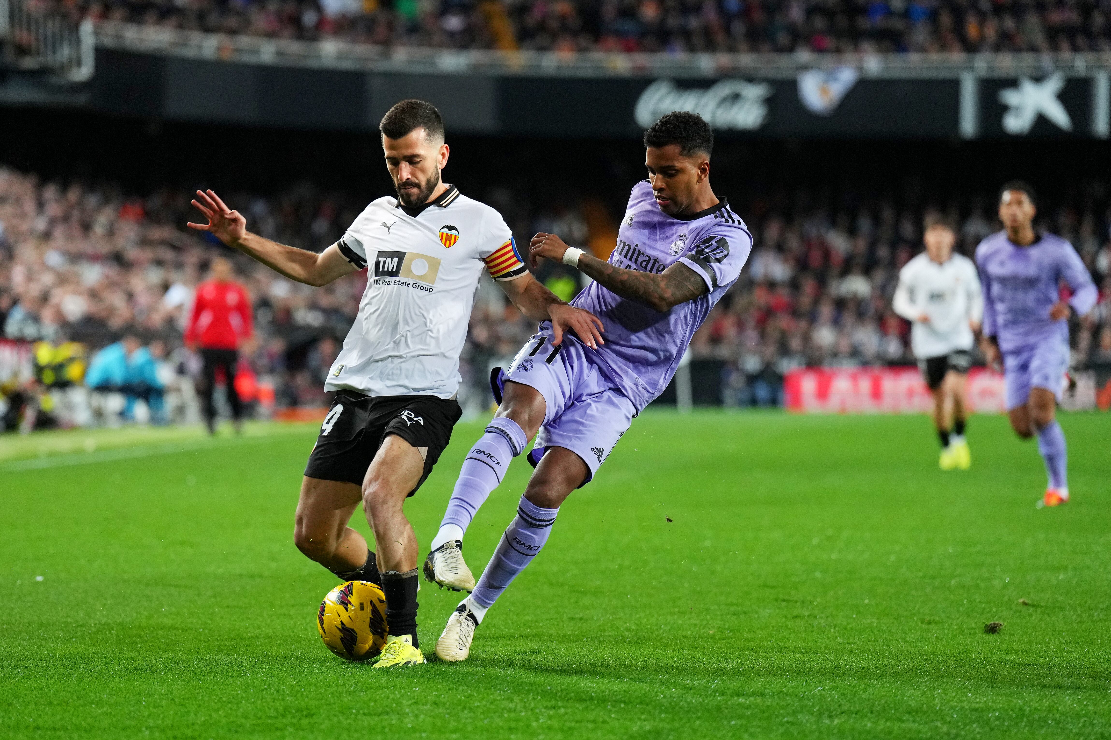 VALENCIA, SPAIN - MARCH 02: Mouctar Diakhaby of Valencia CF is challenged by Rodrygo of Real Madrid during the LaLiga EA Sports match between Valencia CF and Real Madrid CF at Estadio Mestalla on March 02, 2024 in Valencia, Spain. (Photo by Aitor Alcalde/Getty Images)