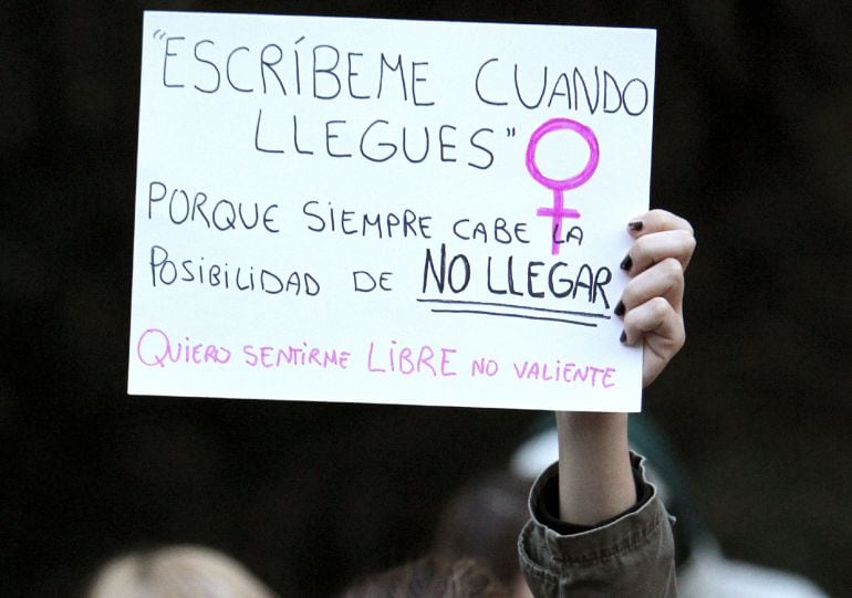 Cartel en la concentración convocada por la Plataforma 7N contra las violencias machistas