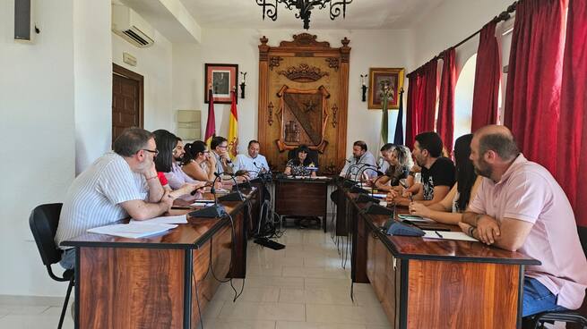 Debate sobre la compatibilidad de una trabajadora municipal
