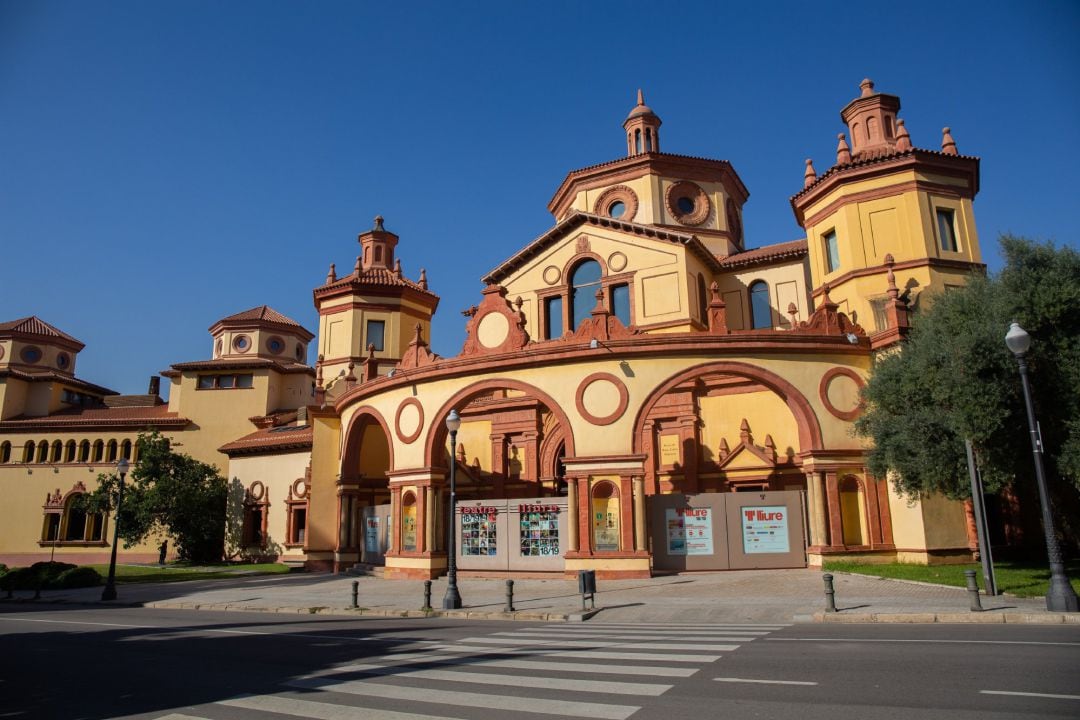 Fachada del Teatre Lliure de Barcelona